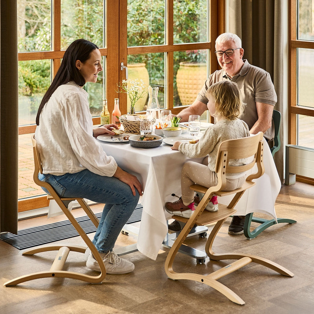 Leander Louie Eetstoel - Meegroeiende Kinderstoel - Oak Natural