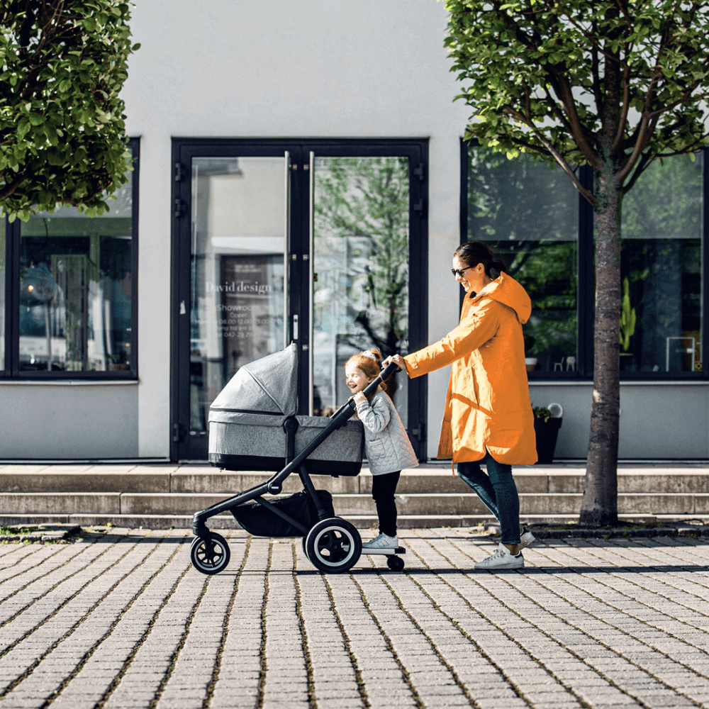 Thule Sleek Kinderwagen Aluminium / Midnight Black