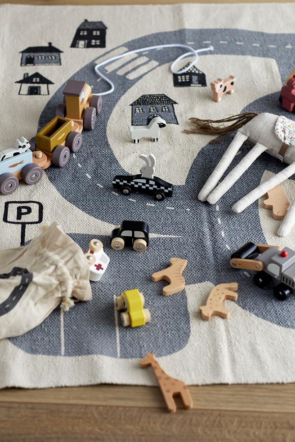 Bloomingville MINI Avin Speelgoedauto - Meerkleurig