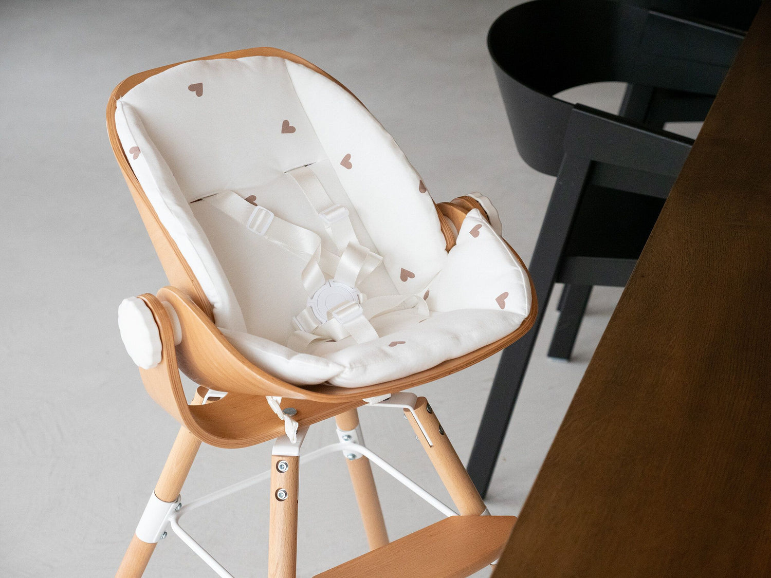 Childhome Evolu Newborn Comfortkussen -  Hartjes!